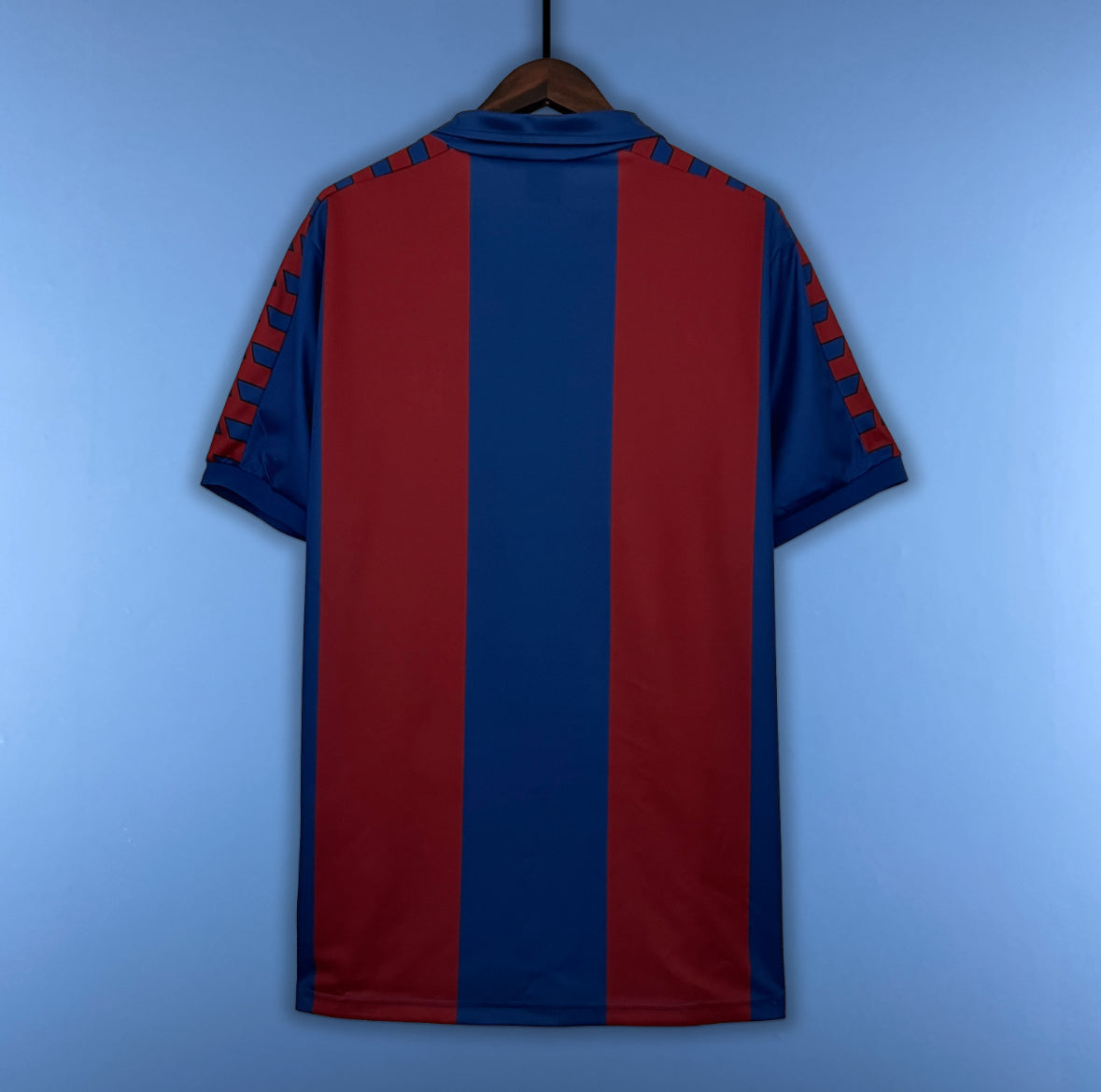 BARCELONA 1980/82 RETRO JERSEY
